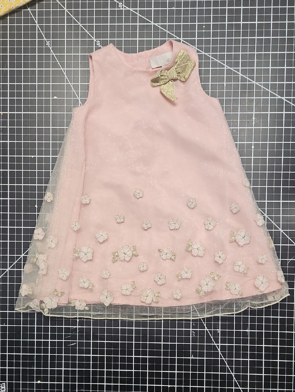 Camilla Baby Pink Tulle A-Line Dress with Gold Flower Accent Size 12 Months